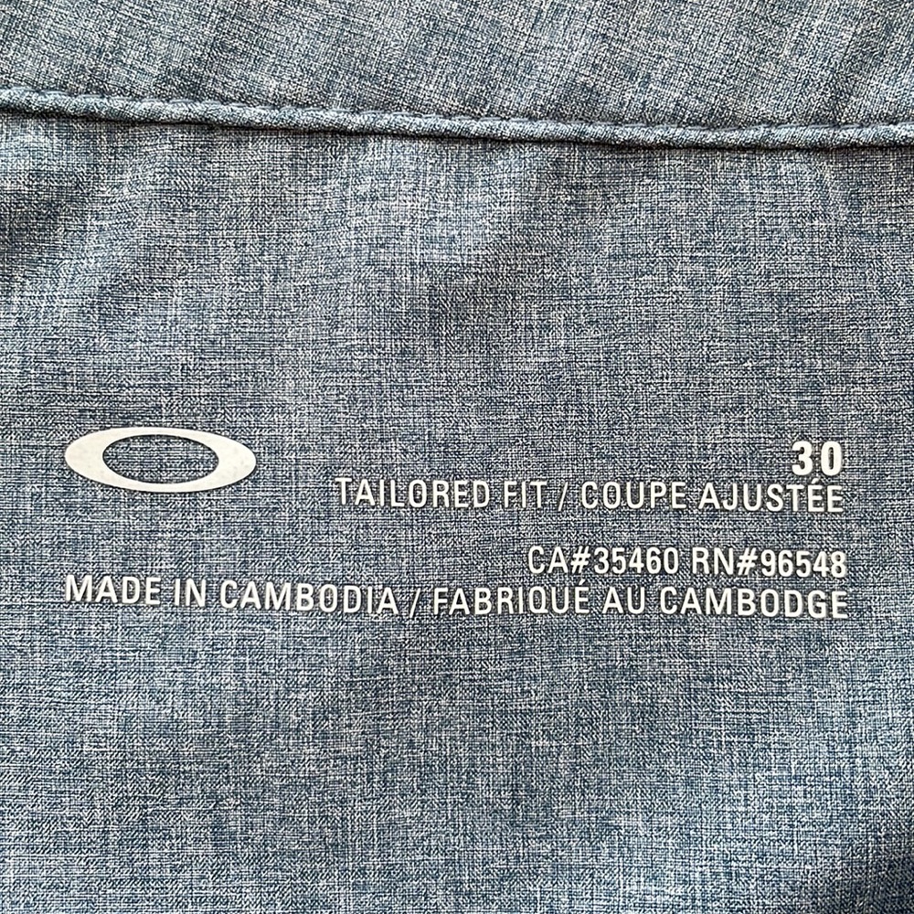 Oakley Blue Men’s Shorts Size 30 - Picture 6 of 6